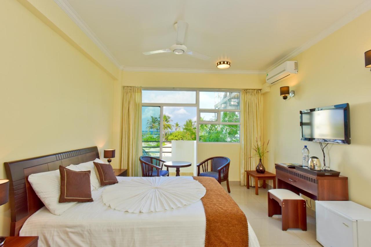Crystal Beach Inn Мале Экстерьер фото