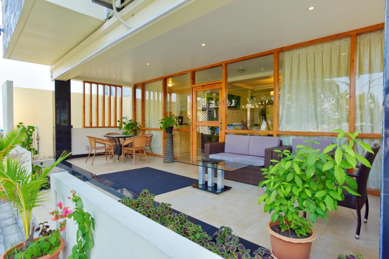 Crystal Beach Inn Мале Экстерьер фото