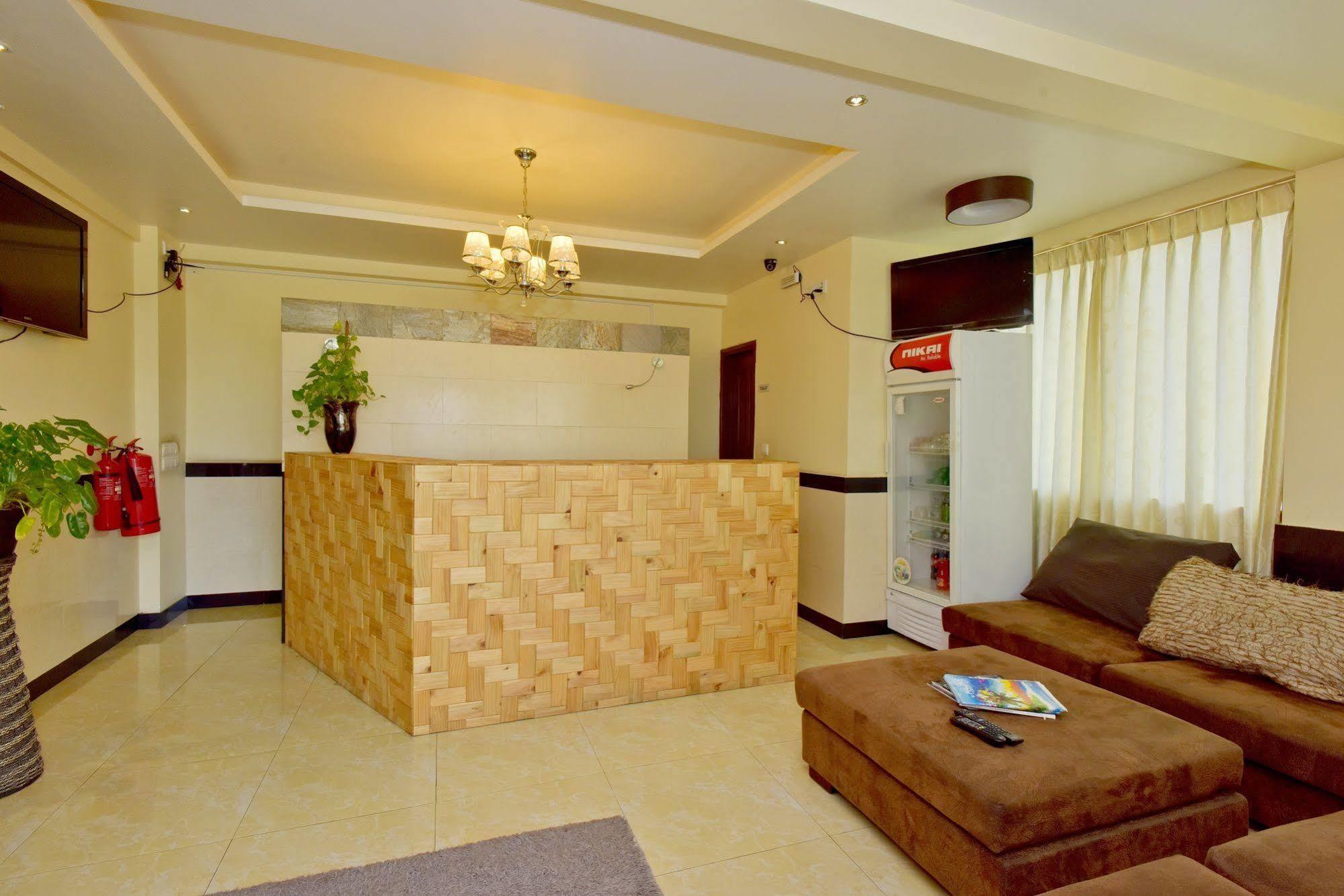 Crystal Beach Inn Мале Экстерьер фото